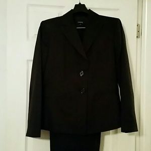 Jones Wear blk pin stripe pant suit sz 12